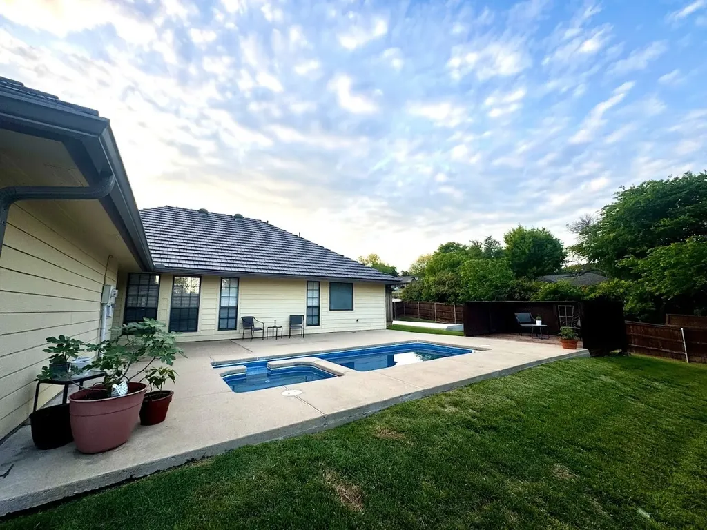 8712 Lake Country Drive Fort Worth TX 76179
