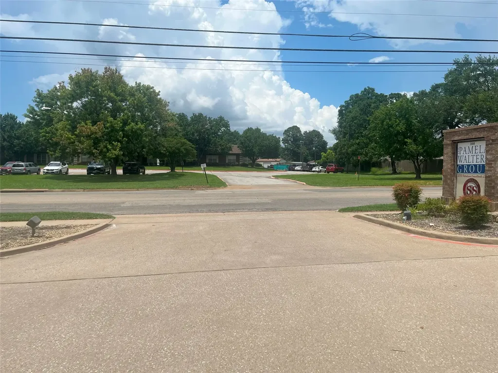 1404 Rice Road Tyler TX 75703