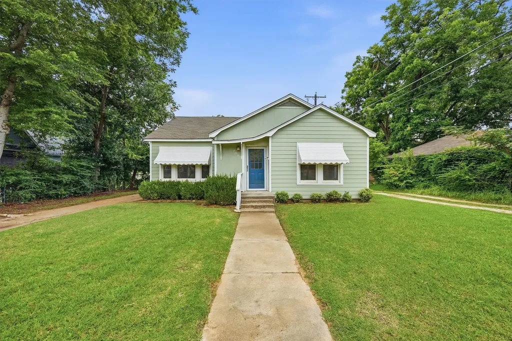 408 S Tone Avenue Denison TX 75020