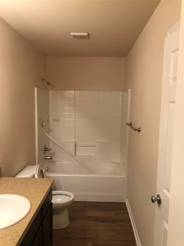 1928 Alanbrook Drive Fort Worth TX 76140