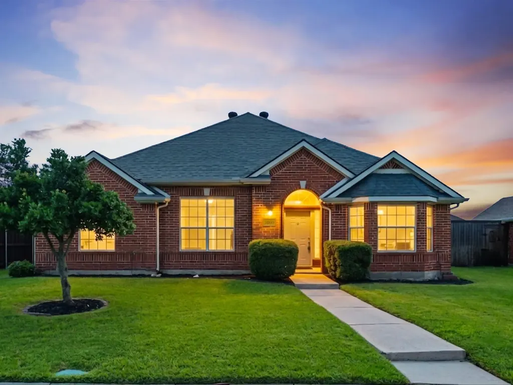 3860 Gillespie Drive Carrollton TX 75010