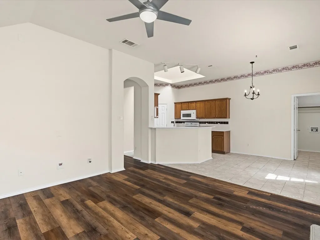 3860 Gillespie Drive Carrollton TX 75010