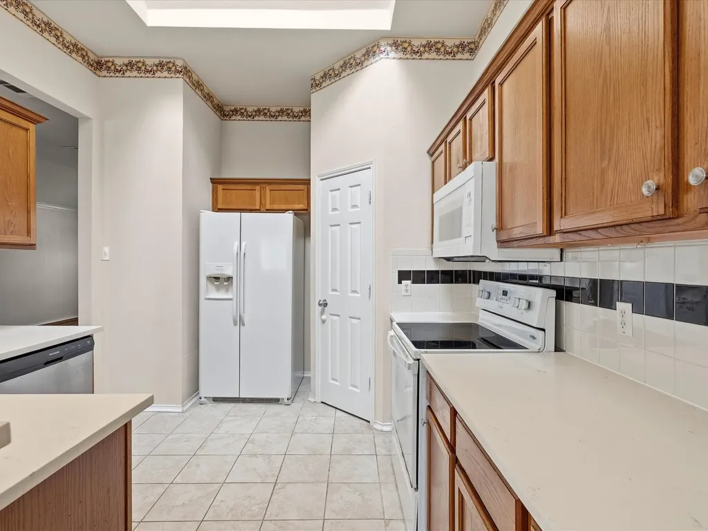3860 Gillespie Drive Carrollton TX 75010
