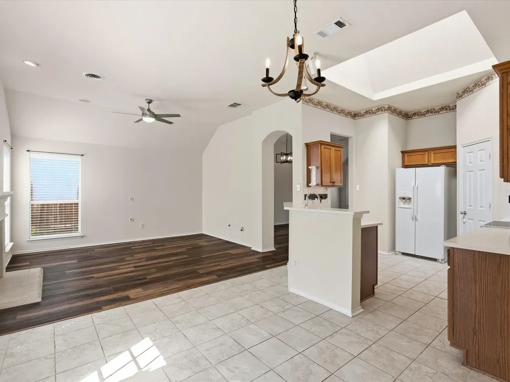 3860 Gillespie Drive Carrollton TX 75010