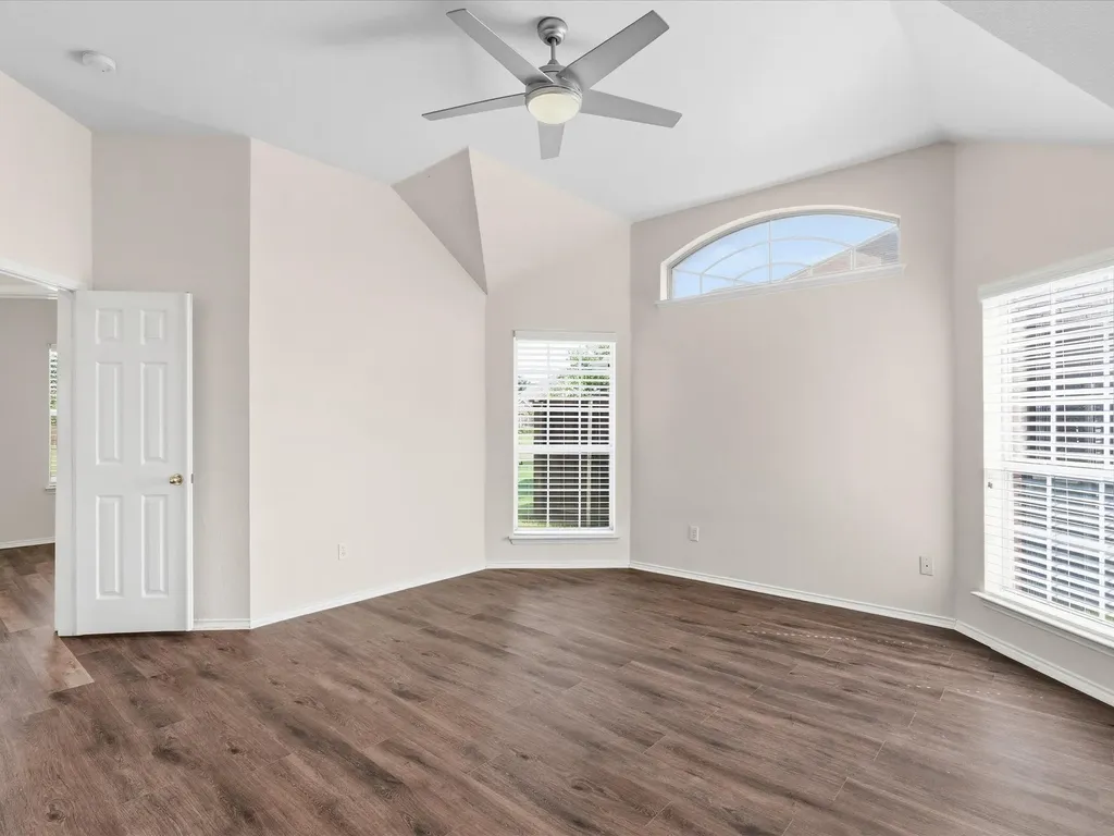 3860 Gillespie Drive Carrollton TX 75010