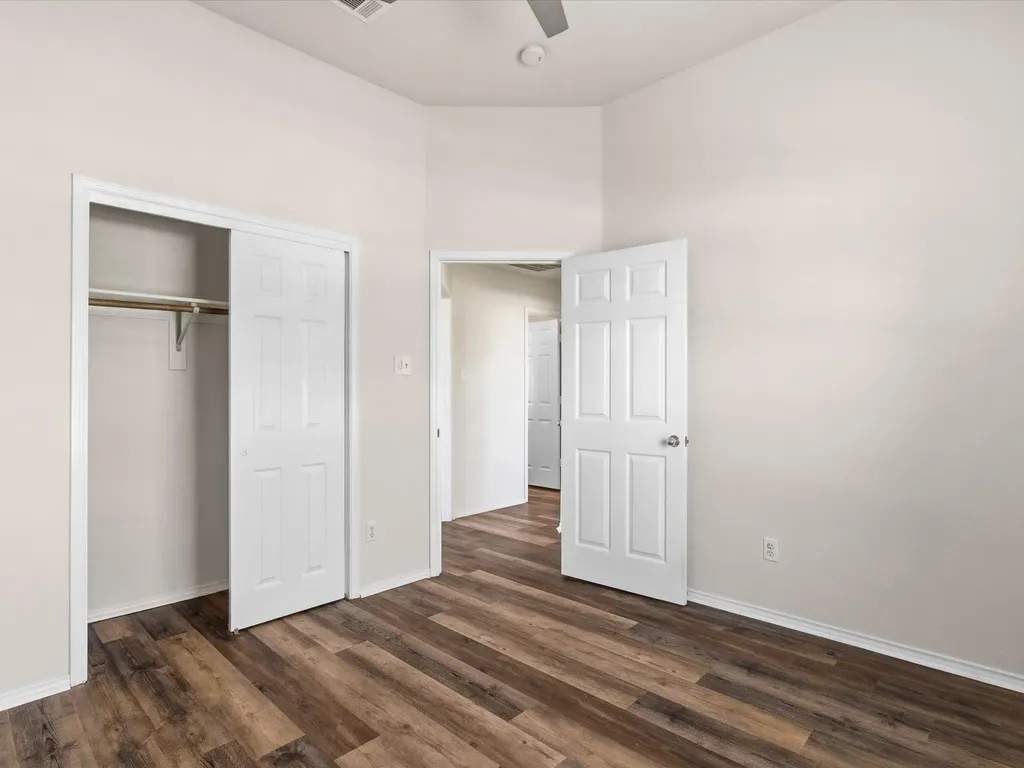 3860 Gillespie Drive Carrollton TX 75010