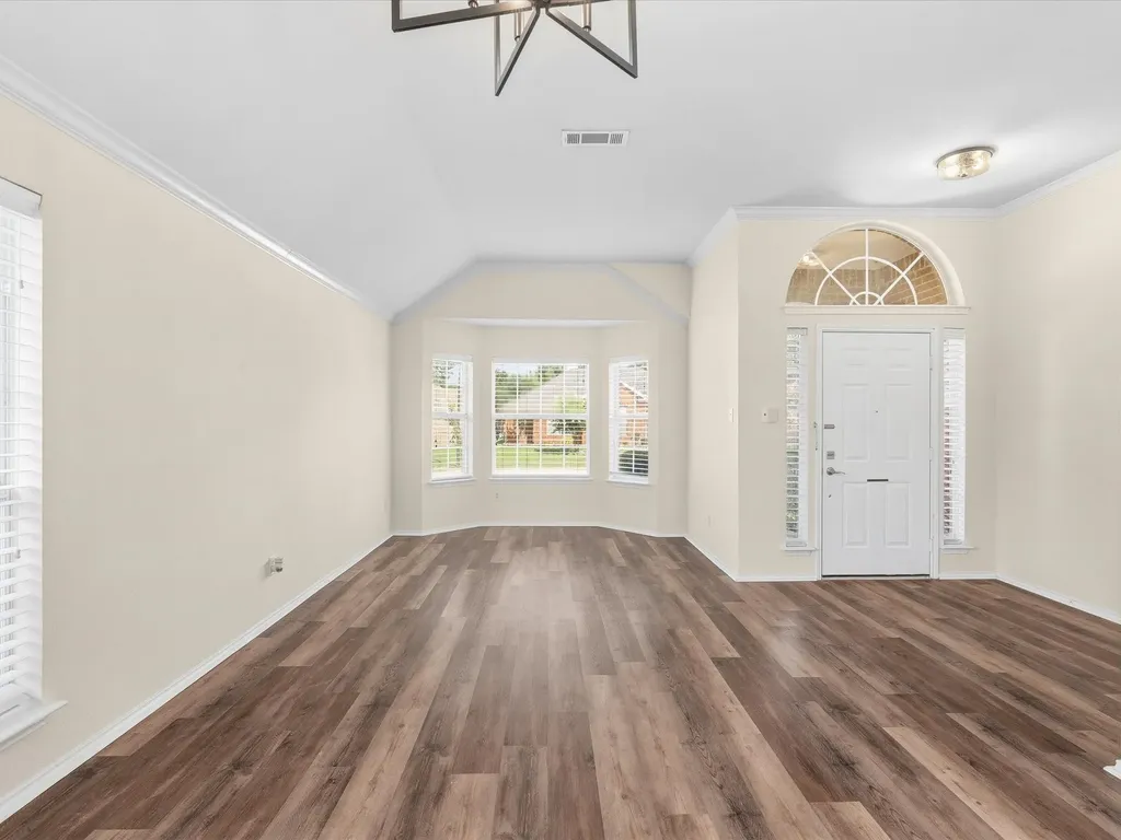 3860 Gillespie Drive Carrollton TX 75010