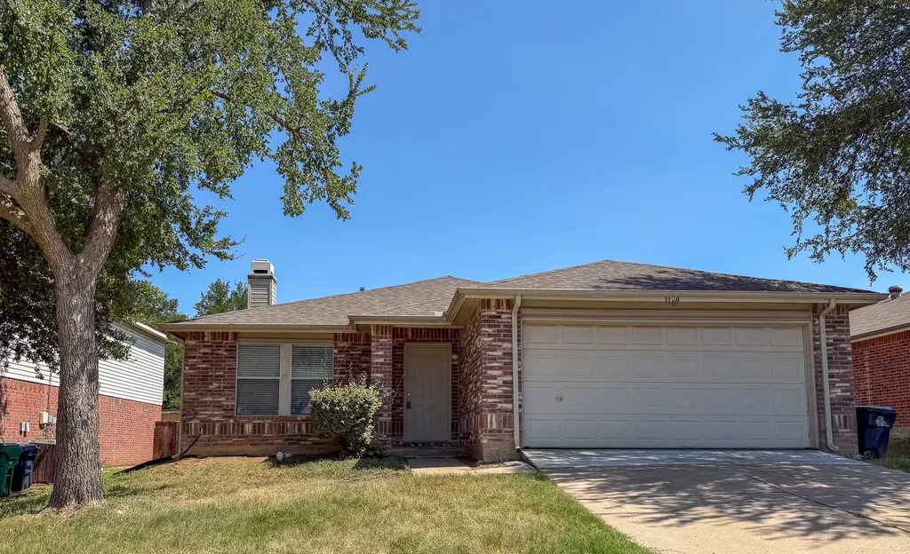 1109 Silent Star Lane Denton TX 76210