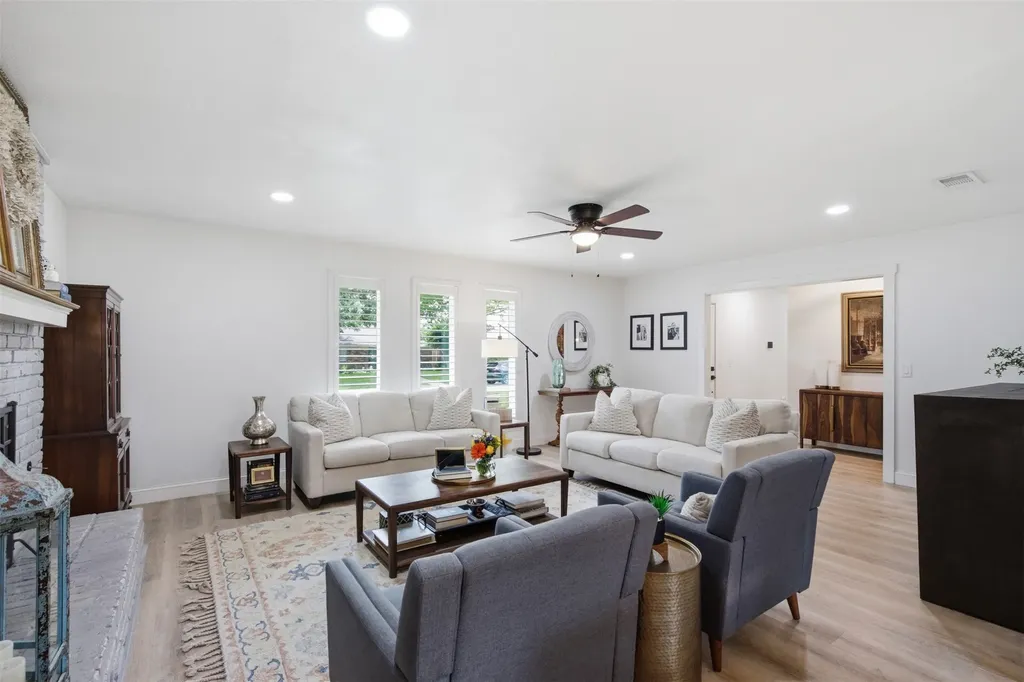 2209 Glen Forest Lane Plano TX 75023