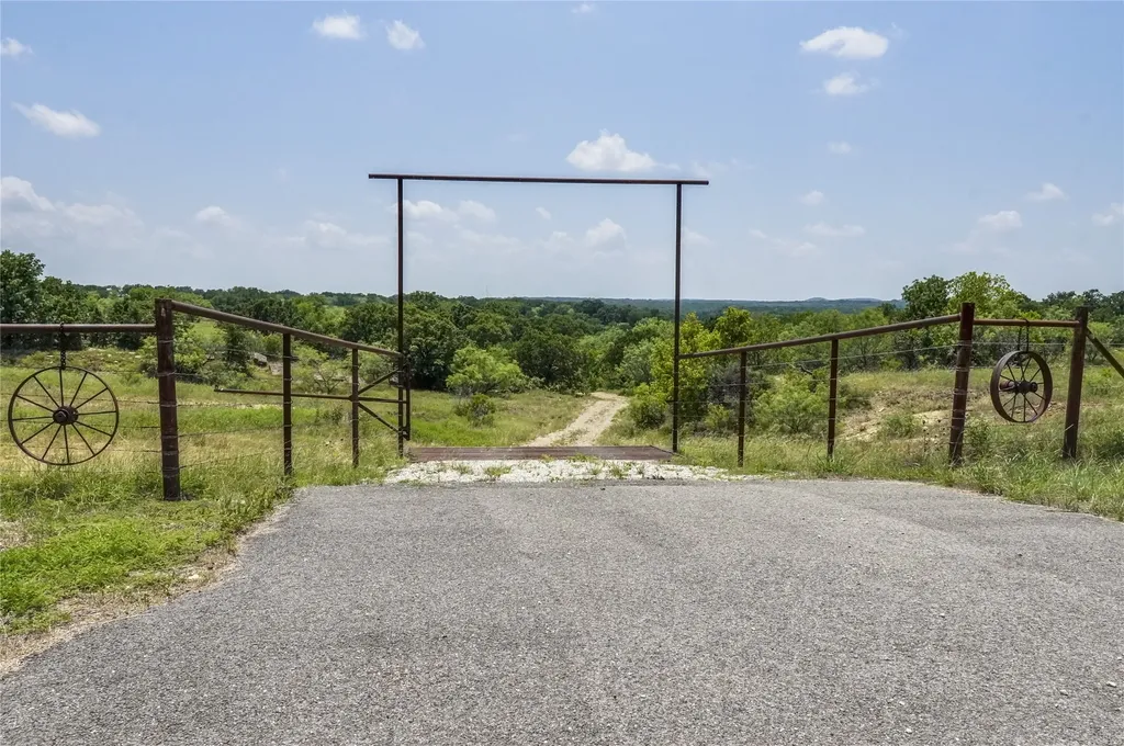 43.18 Acres 281 Highway Jacksboro TX 76458