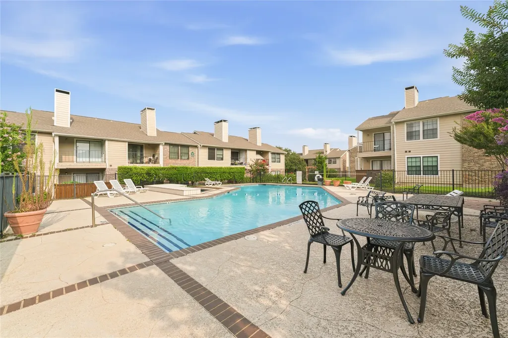 4748 Old Bent Tree Lane Dallas TX 75287