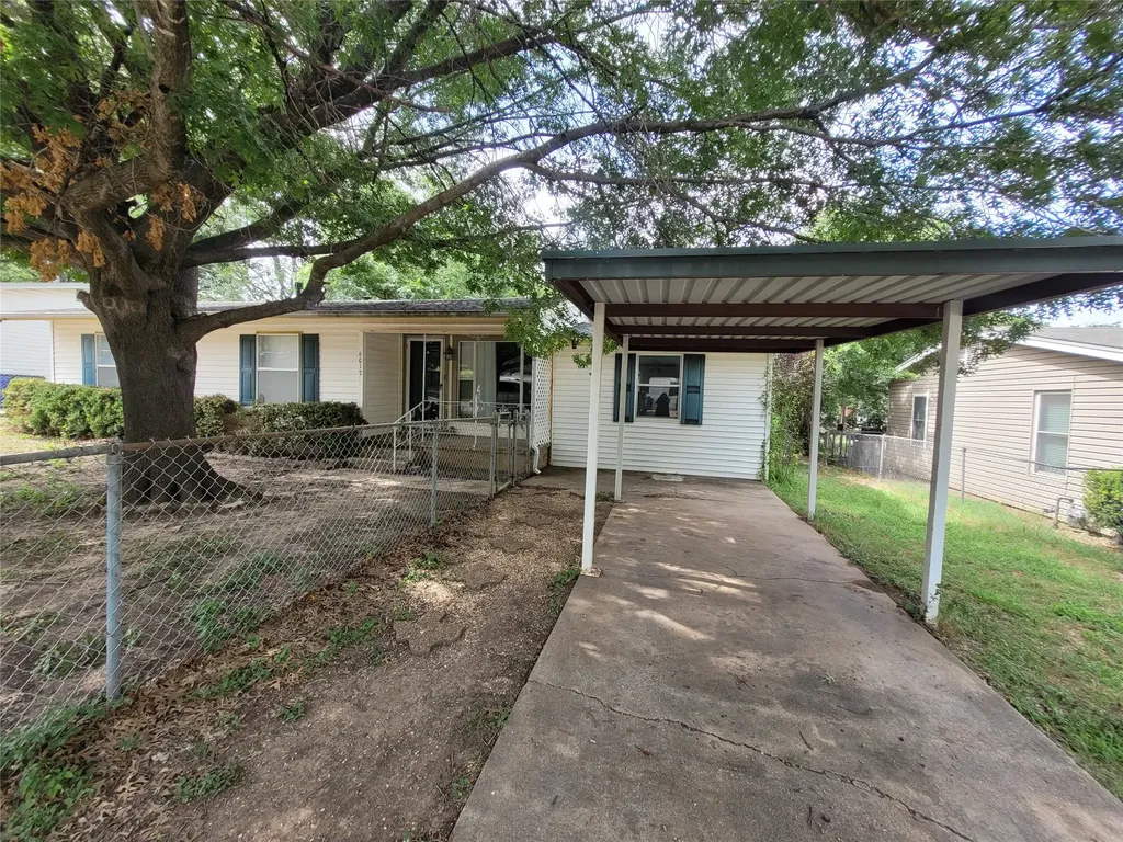 6017 Yeary Street Lake Worth TX 76135