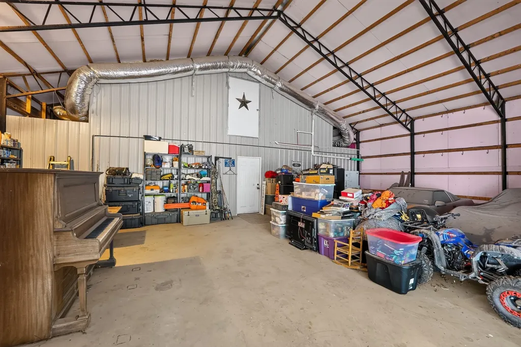 400,401 Third Street Queen City TX 75572