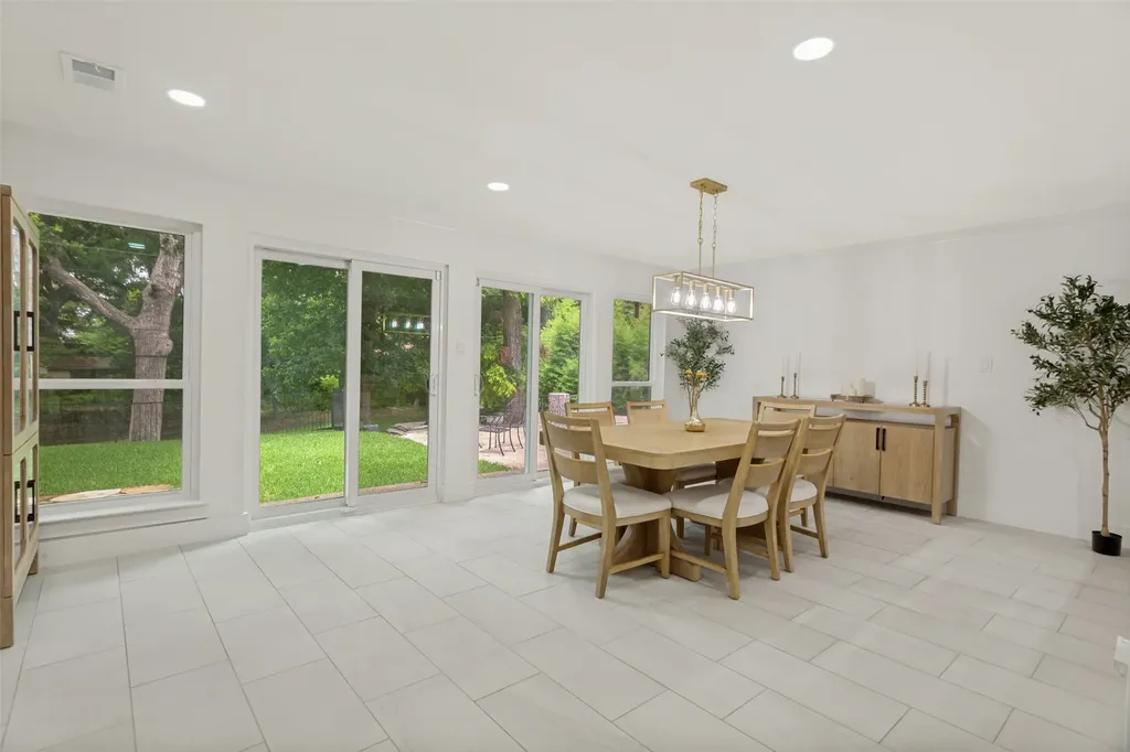 4316 Springbranch Drive Benbrook TX 76116