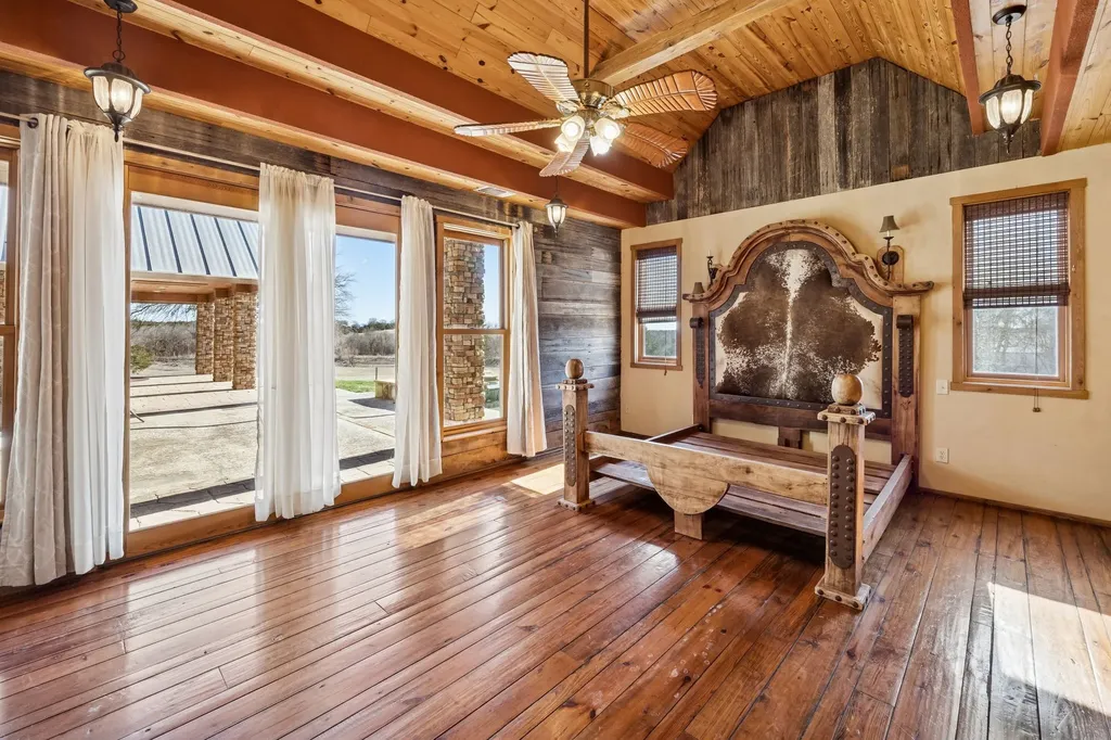 1922 A Bethel Cannon Road Whitewright TX 75491
