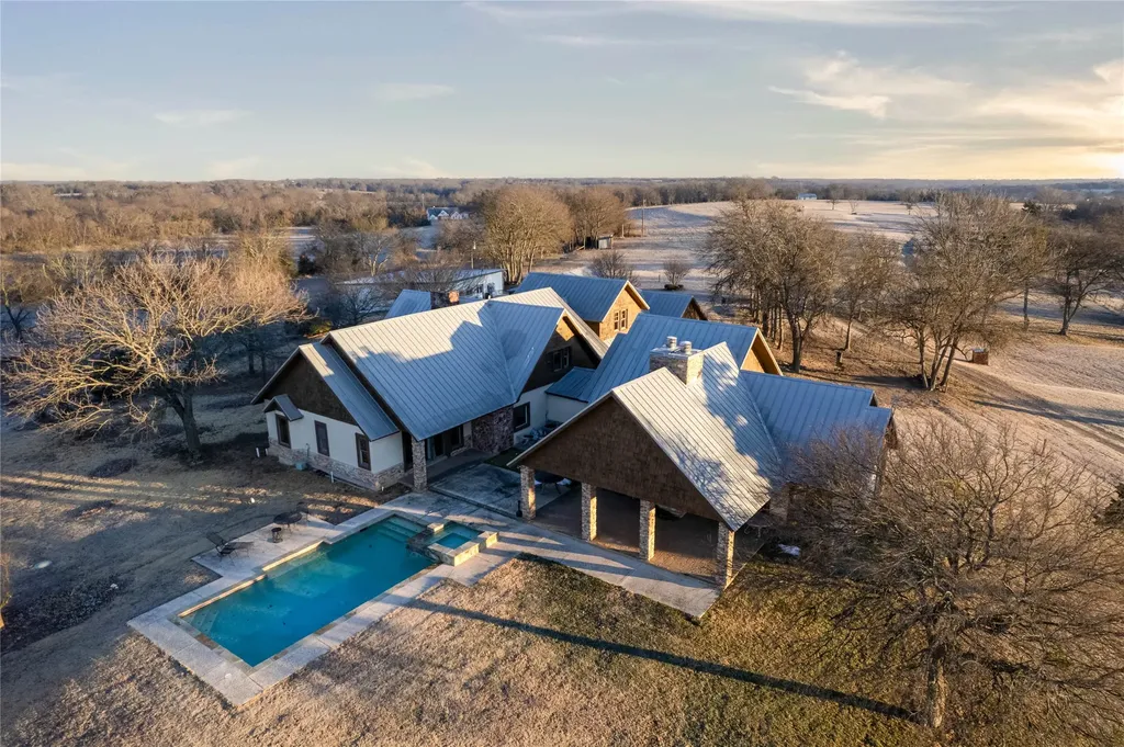 1922 A Bethel Cannon Road Whitewright TX 75491