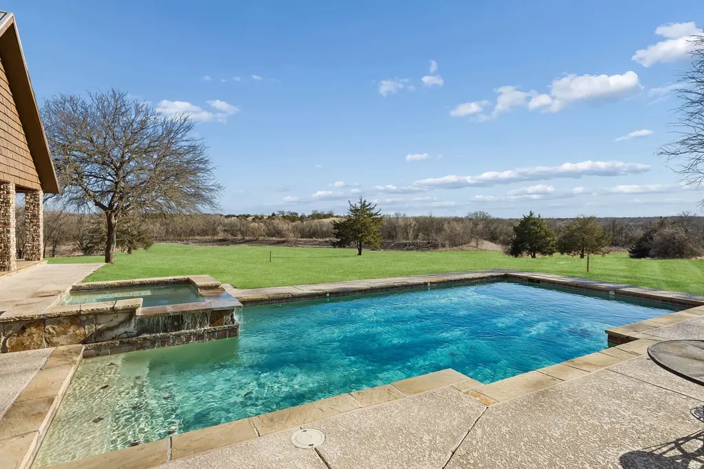 1922 A Bethel Cannon Road Whitewright TX 75491