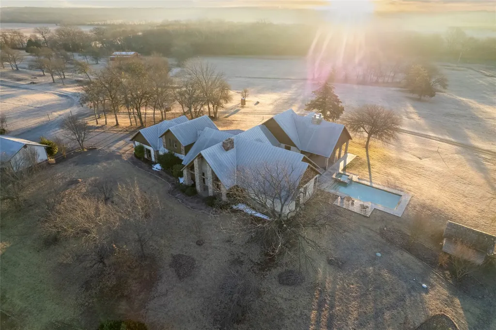1922 A Bethel Cannon Road Whitewright TX 75491
