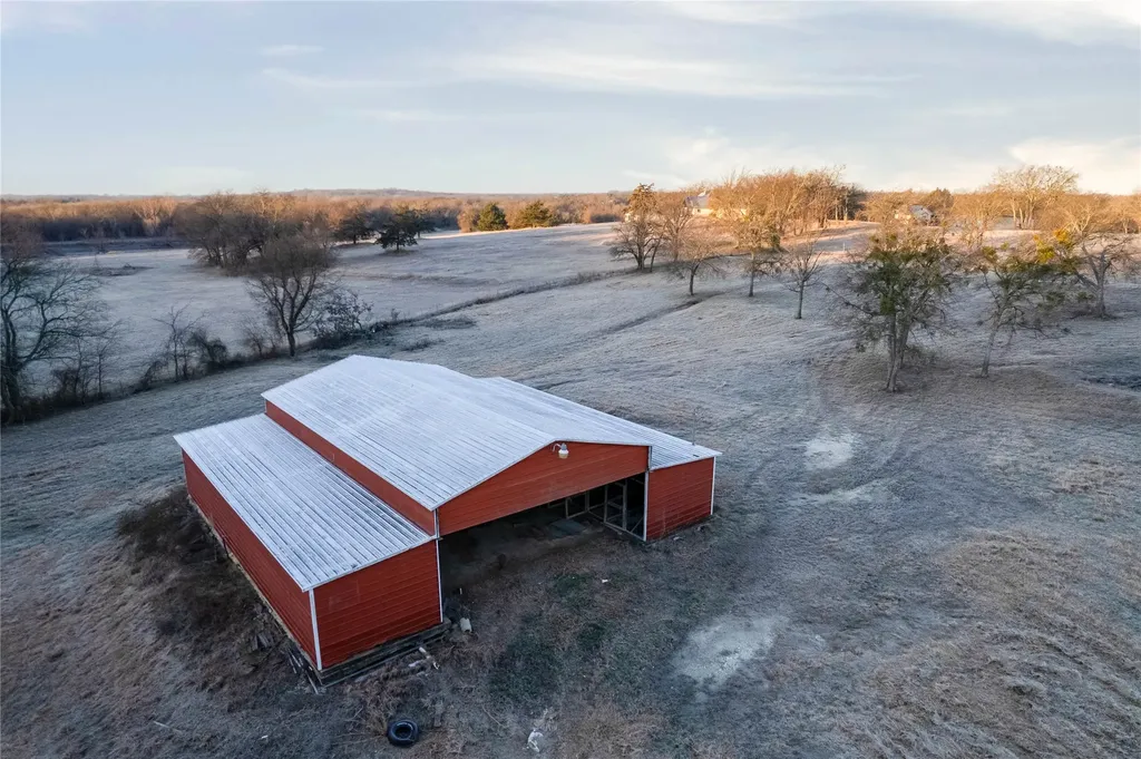 1922 A Bethel Cannon Road Whitewright TX 75491