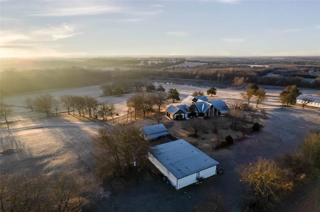 1922 A Bethel Cannon Road Whitewright TX 75491