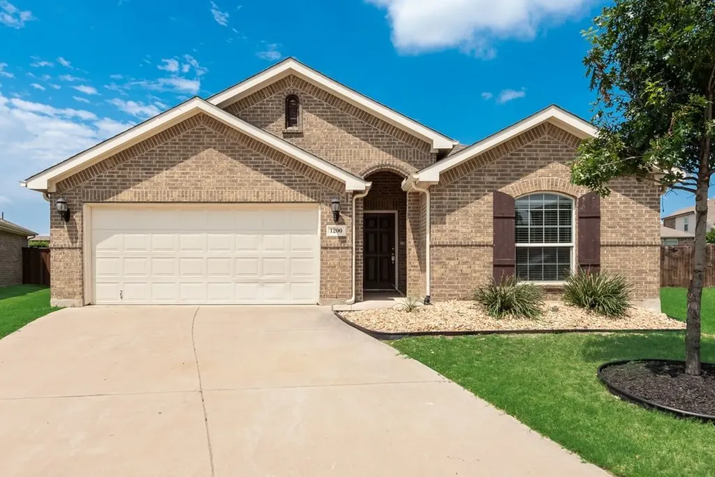1200 Kanata Court Fort Worth TX 76131