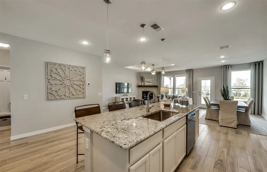 3304 Goshawk Drive Denton TX 76208