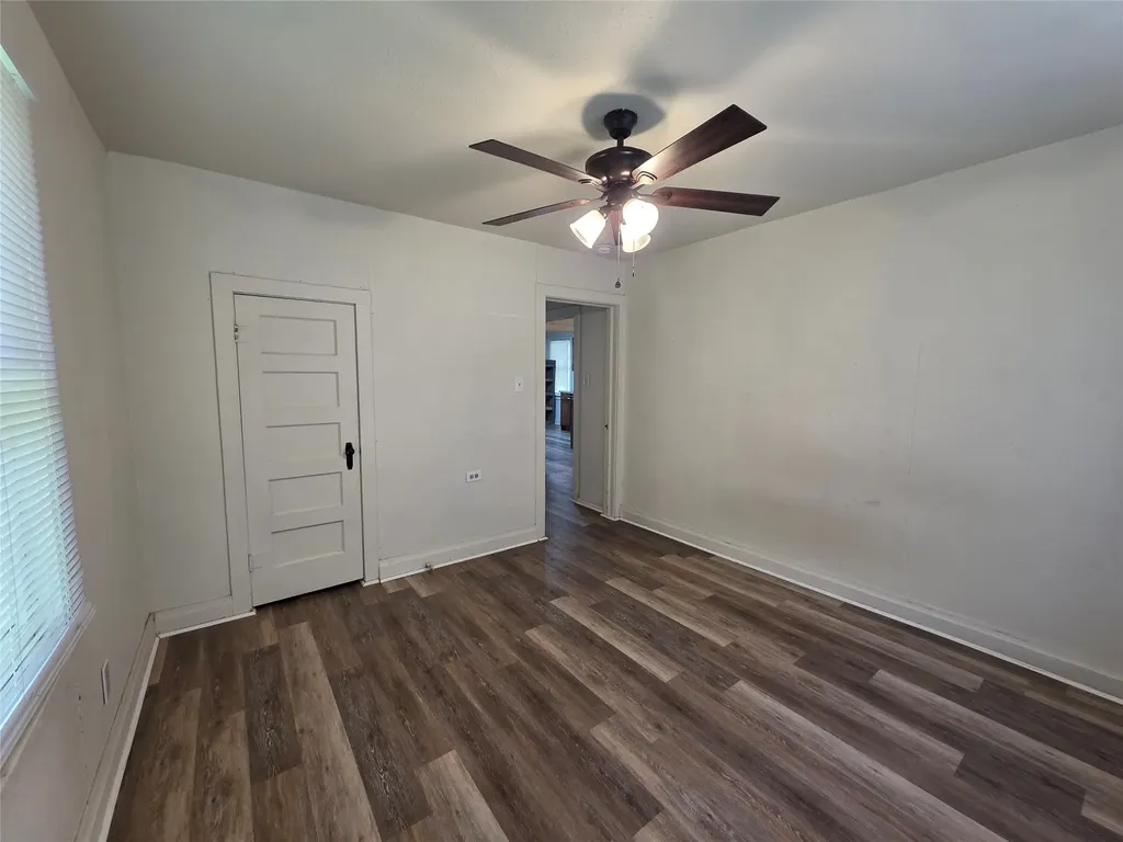 1315 N Robinson Street Cleburne TX 76031