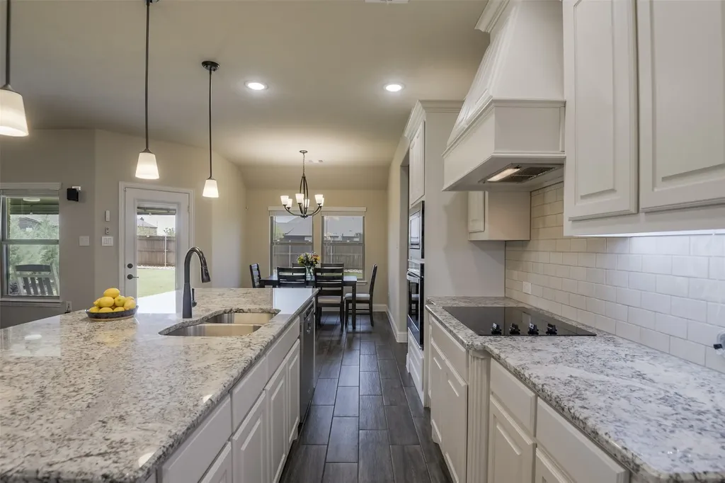173 Hackney Street Waxahachie TX 75165