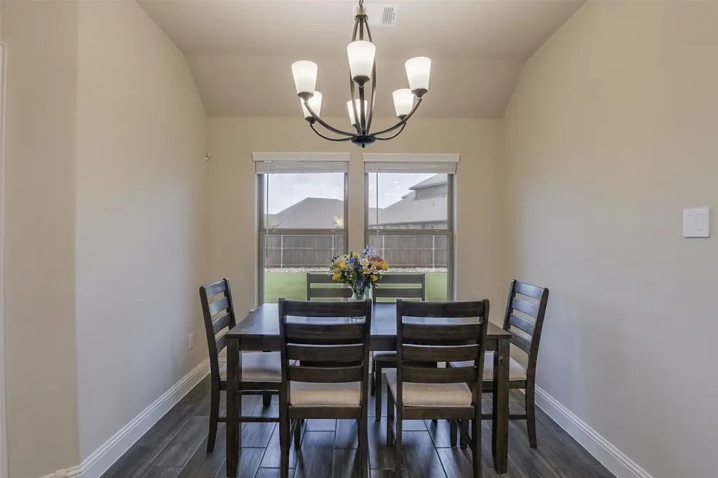 173 Hackney Street Waxahachie TX 75165