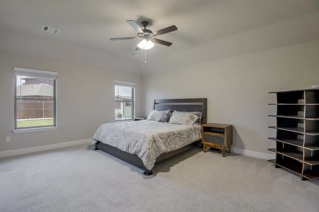 173 Hackney Street Waxahachie TX 75165