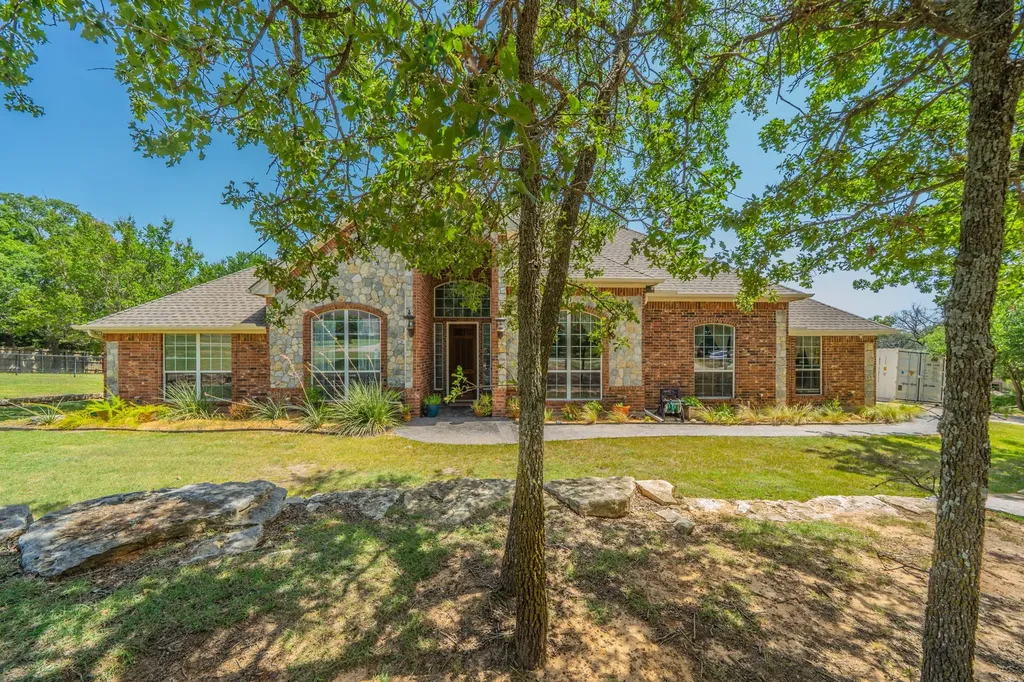109 Overton Ridge Circle Weatherford TX 76088