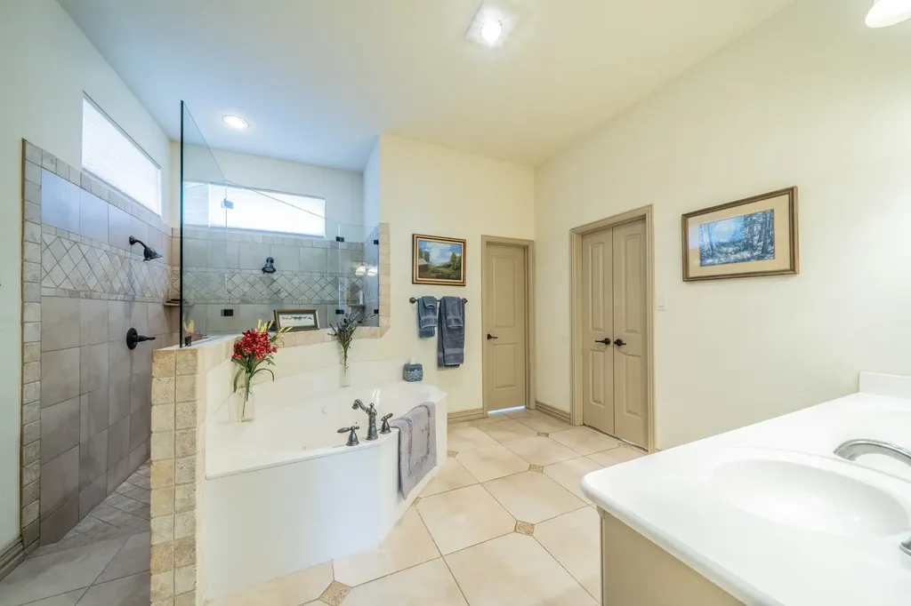 109 Overton Ridge Circle Weatherford TX 76088