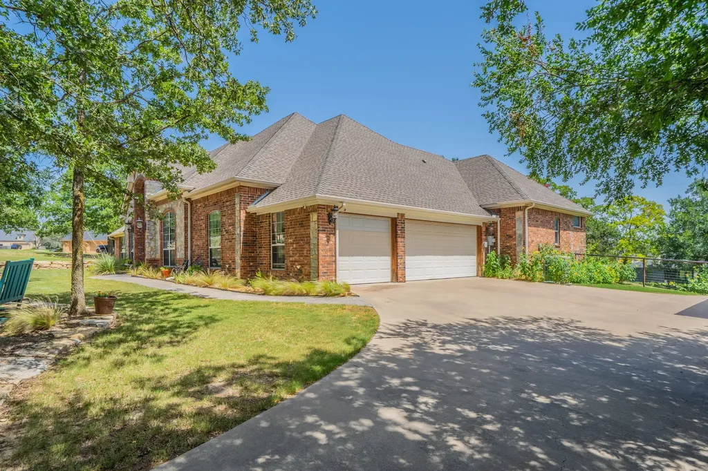 109 Overton Ridge Circle Weatherford TX 76088