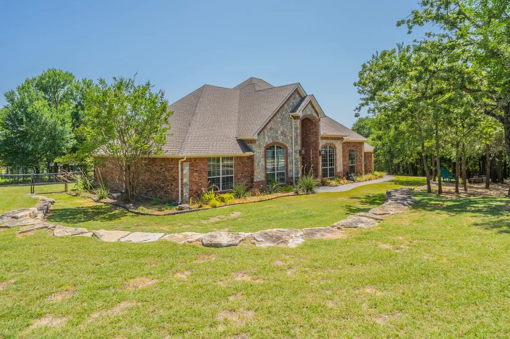 109 Overton Ridge Circle Weatherford TX 76088