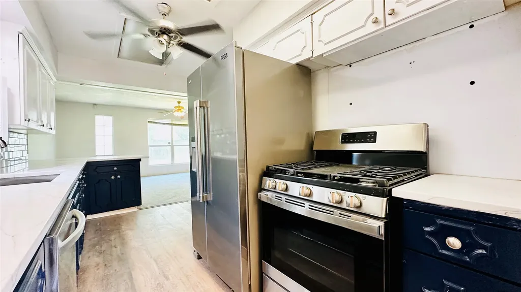 4720 South Drive W Fort Worth TX 76132
