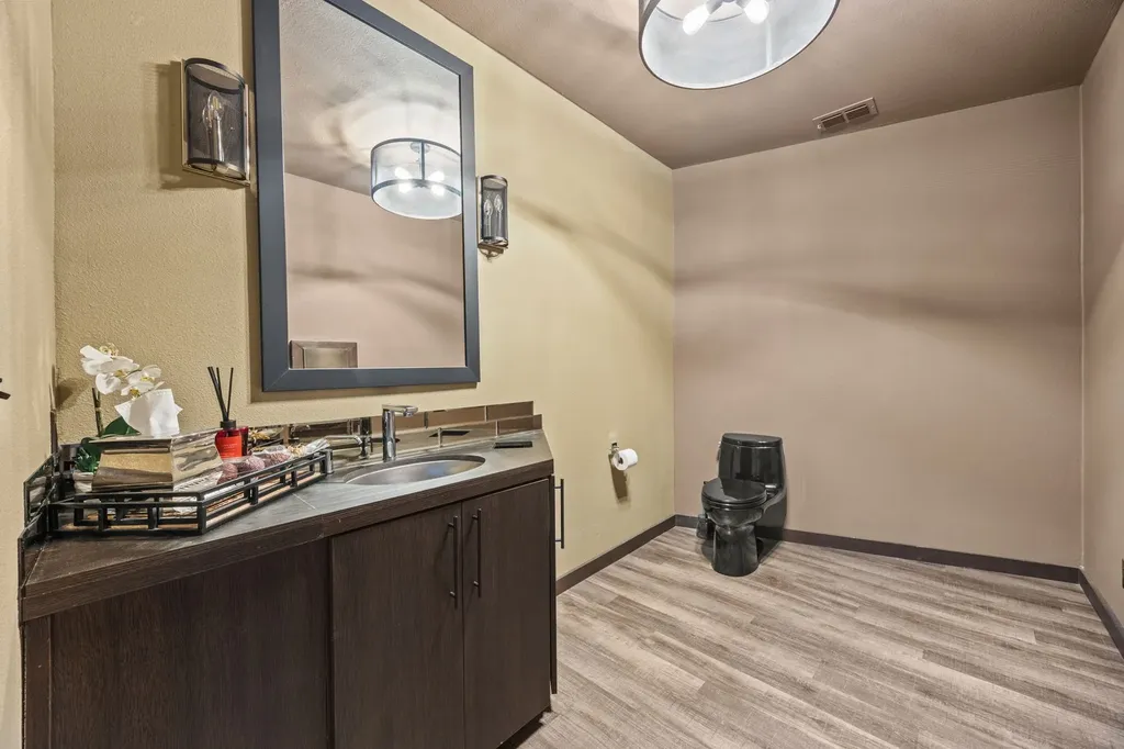 853 Main Street Lake Dallas TX 75065