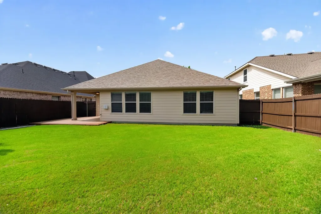 312 Blackhaw Drive Fate TX 75087