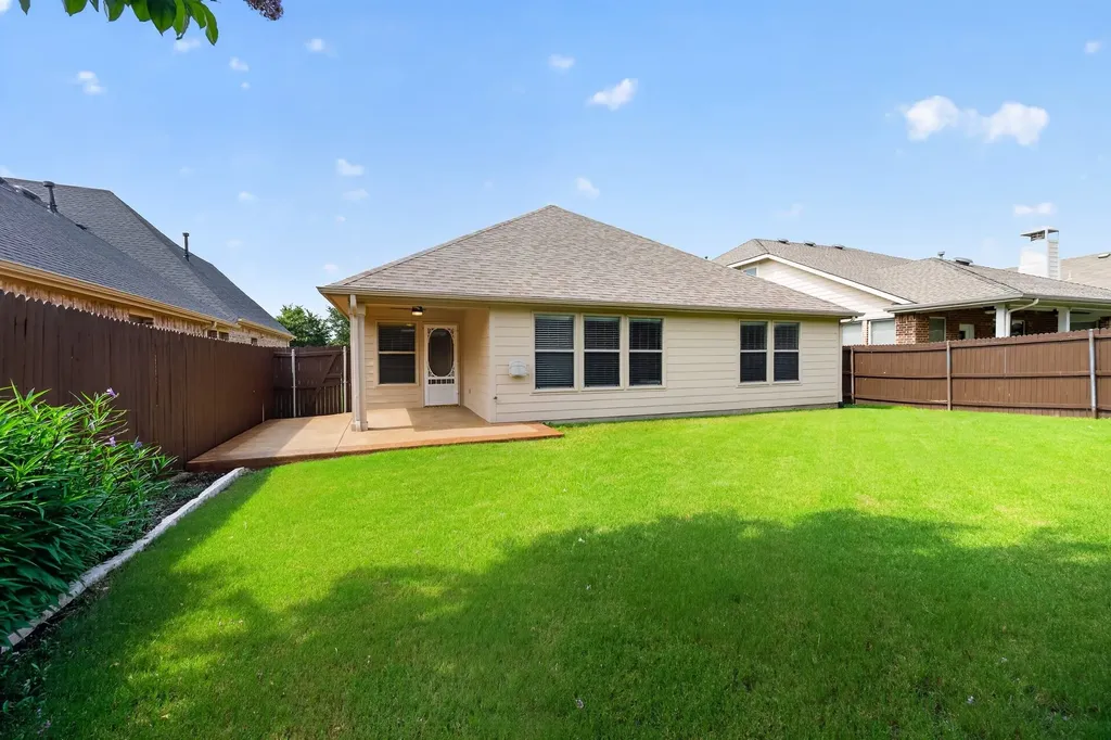 312 Blackhaw Drive Fate TX 75087