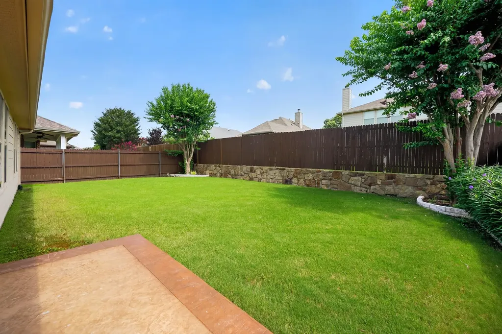 312 Blackhaw Drive Fate TX 75087