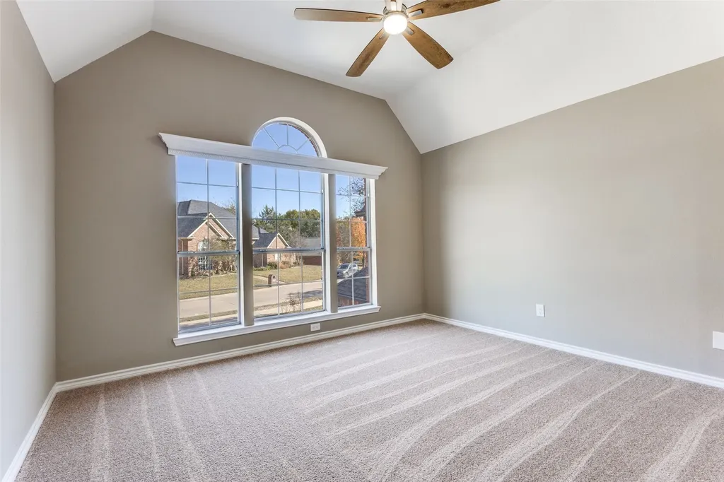 2822 Roundrock Mckinney TX 75072