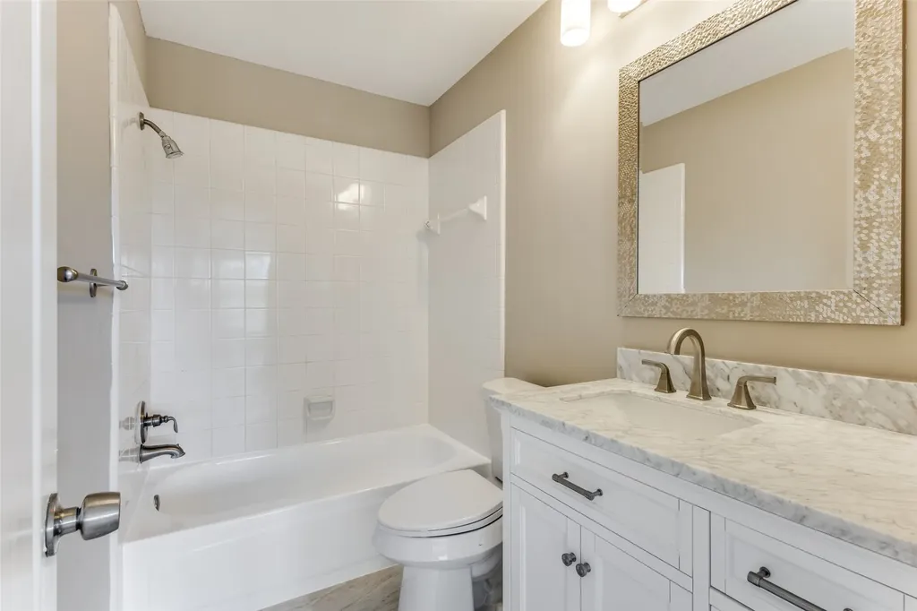 2822 Roundrock Mckinney TX 75072