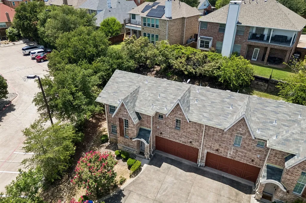 2113 Parkview Carrollton TX 75006