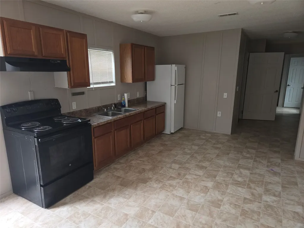 3901 County Road 317 Cleburne TX 76031