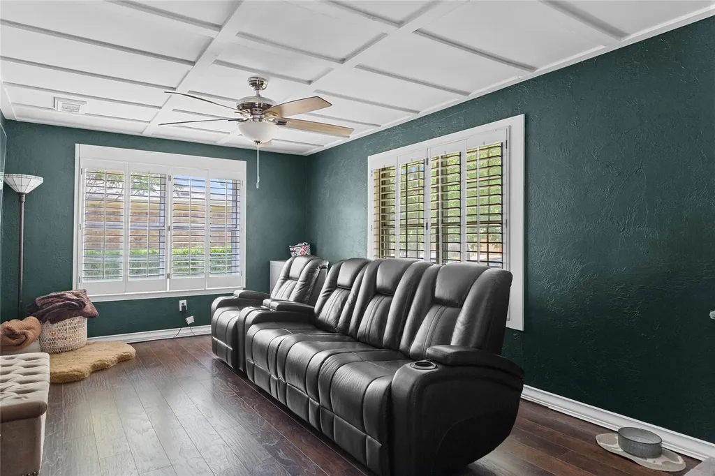 2900 Bedfordshire Bedford TX 76021