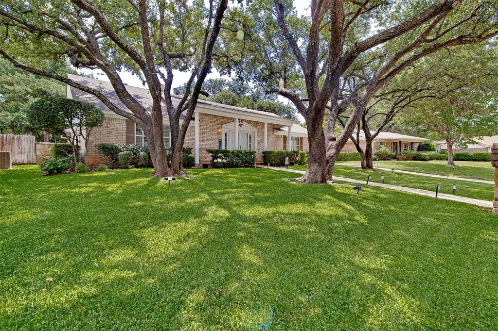 2900 Bedfordshire Bedford TX 76021