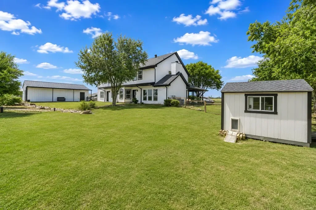 3817 Ganzer Road W Denton TX 76207