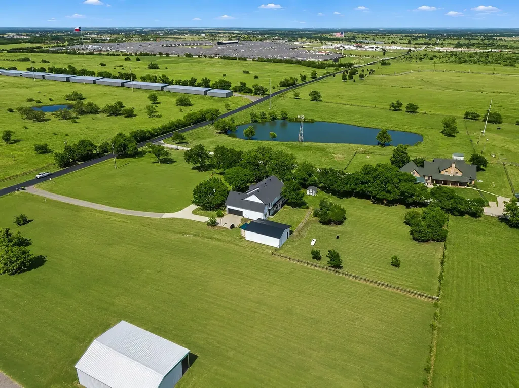 3817 Ganzer Road W Denton TX 76207