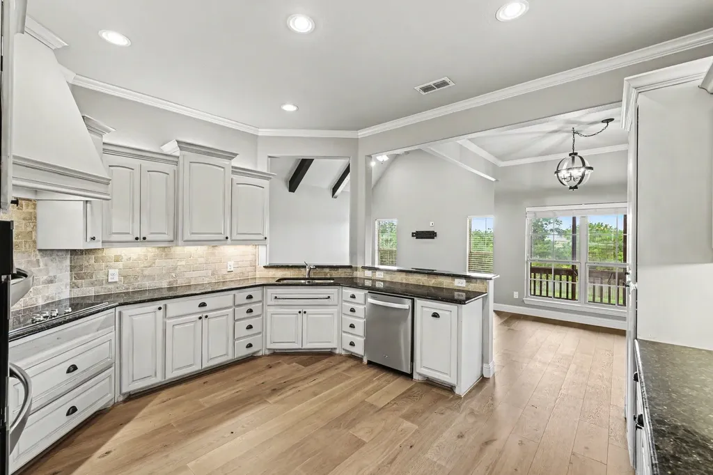 2016 Fox Bend Trace Gunter TX 75058