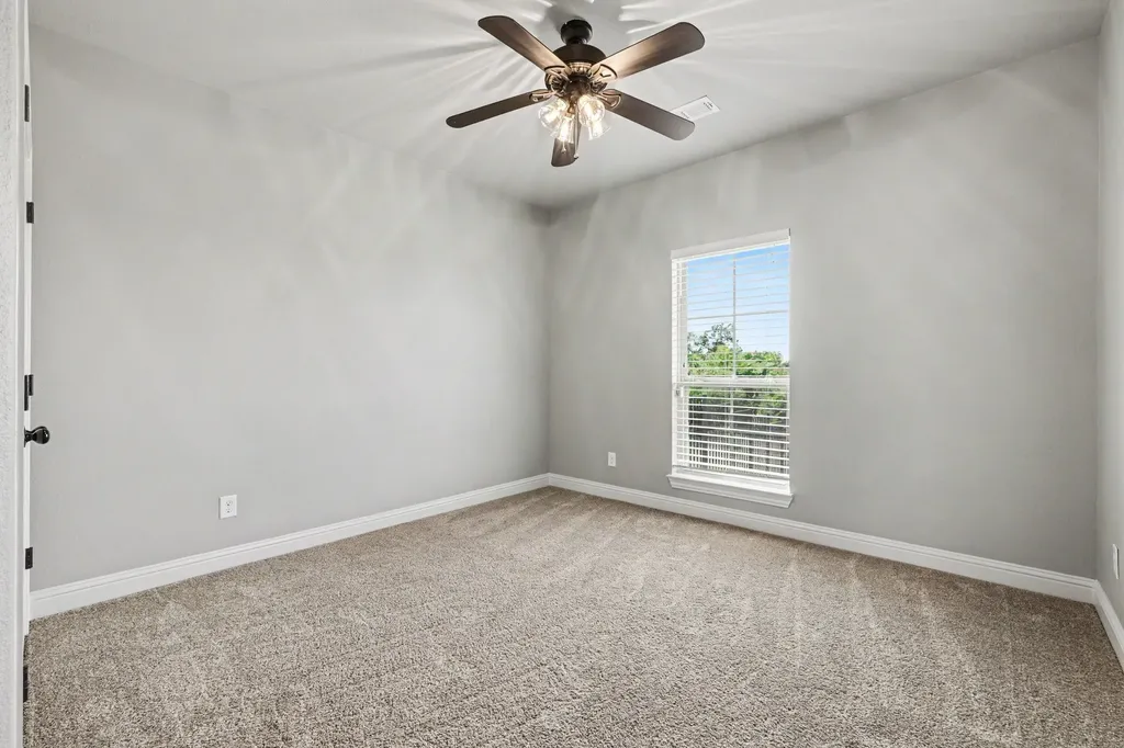 2016 Fox Bend Trace Gunter TX 75058