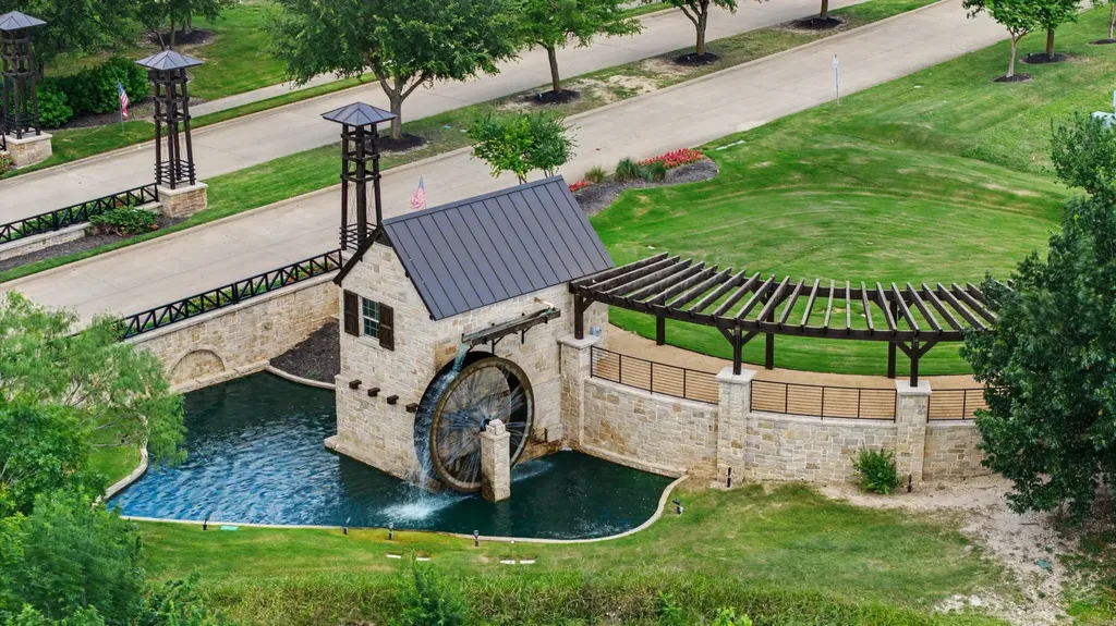 2016 Fox Bend Trace Gunter TX 75058